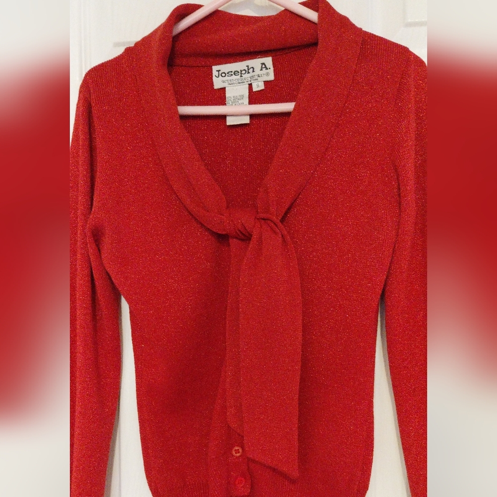 🌹🎈Chic Red 80% silk Knit Top